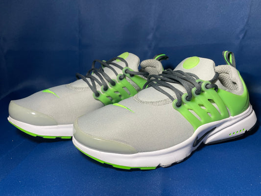 7Y Nike Presto GS 'Light Smoke Grey Green Strike' sneaker ( NO BOX!! )