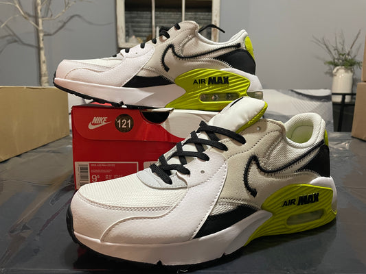 (NEW) Size 9.5M Nike Air Max Excee bright cactus