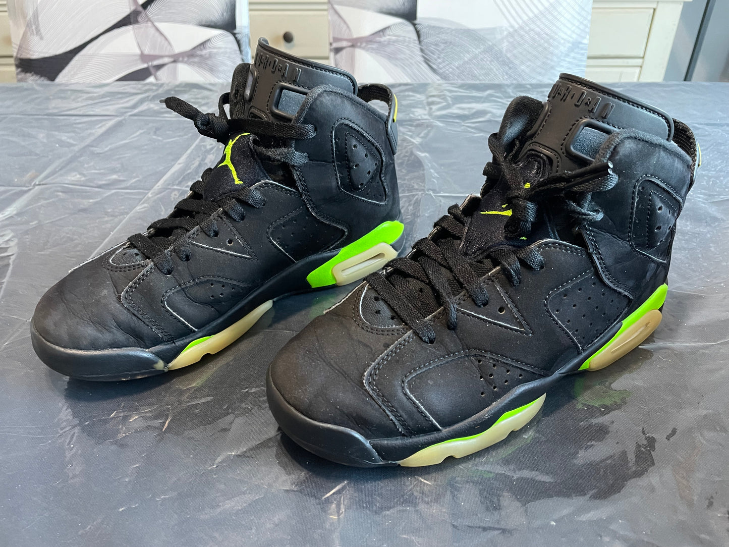 6Y (Youth) Jordan 6 retro Electric Green(gs) (No Box!)