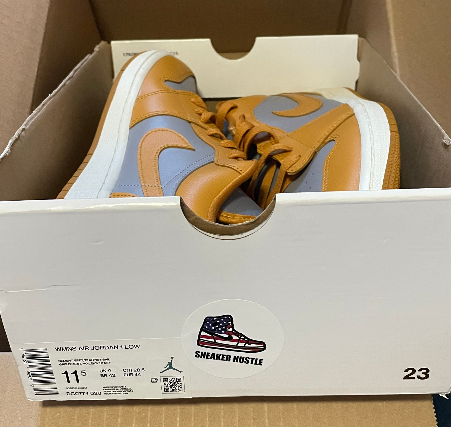 (NEW) Size 11.5W 10M Air Jordan 1 Low Cement Grey Chutney