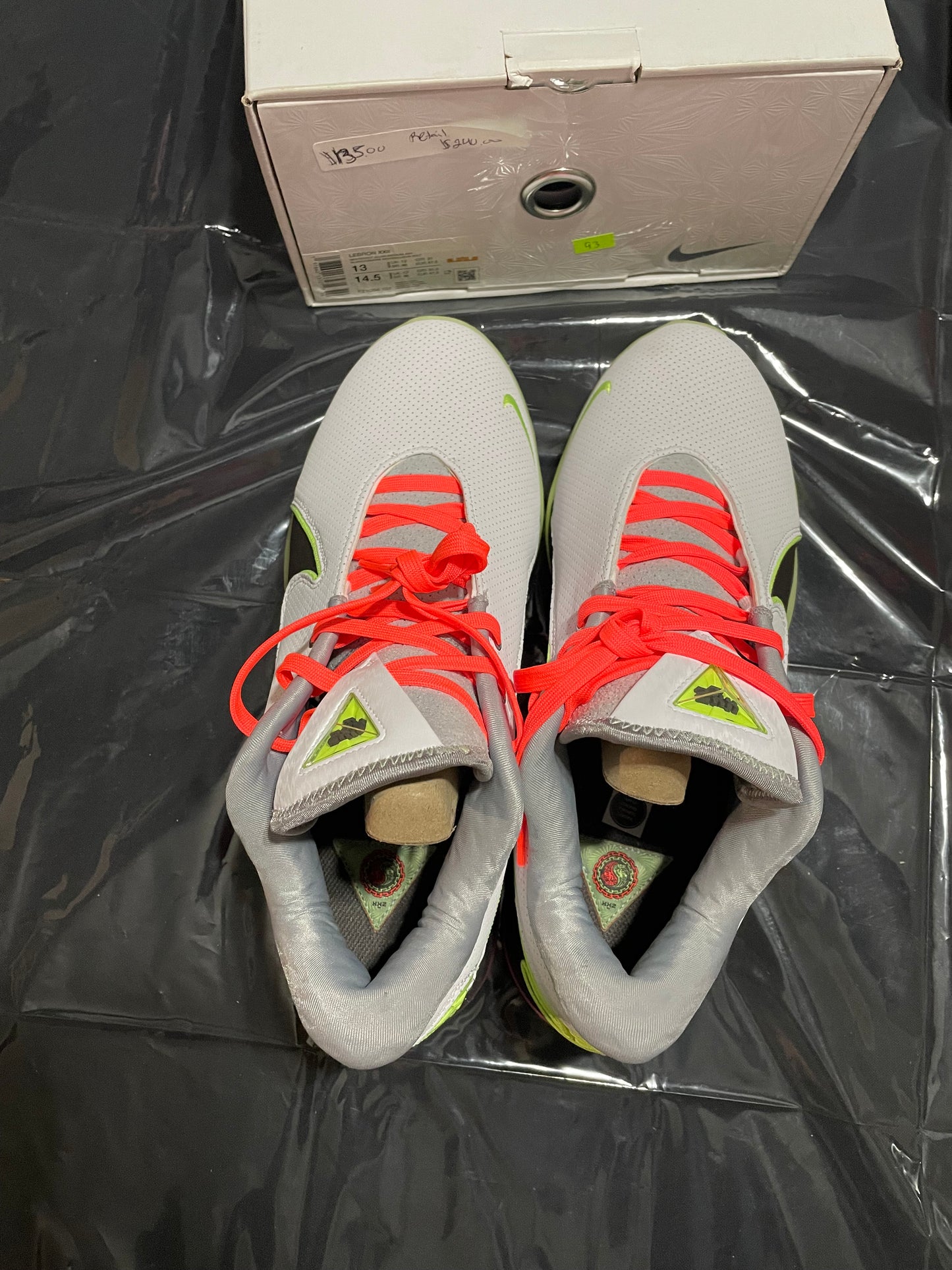 (NEW) 13M LeBron XXII with Org Box