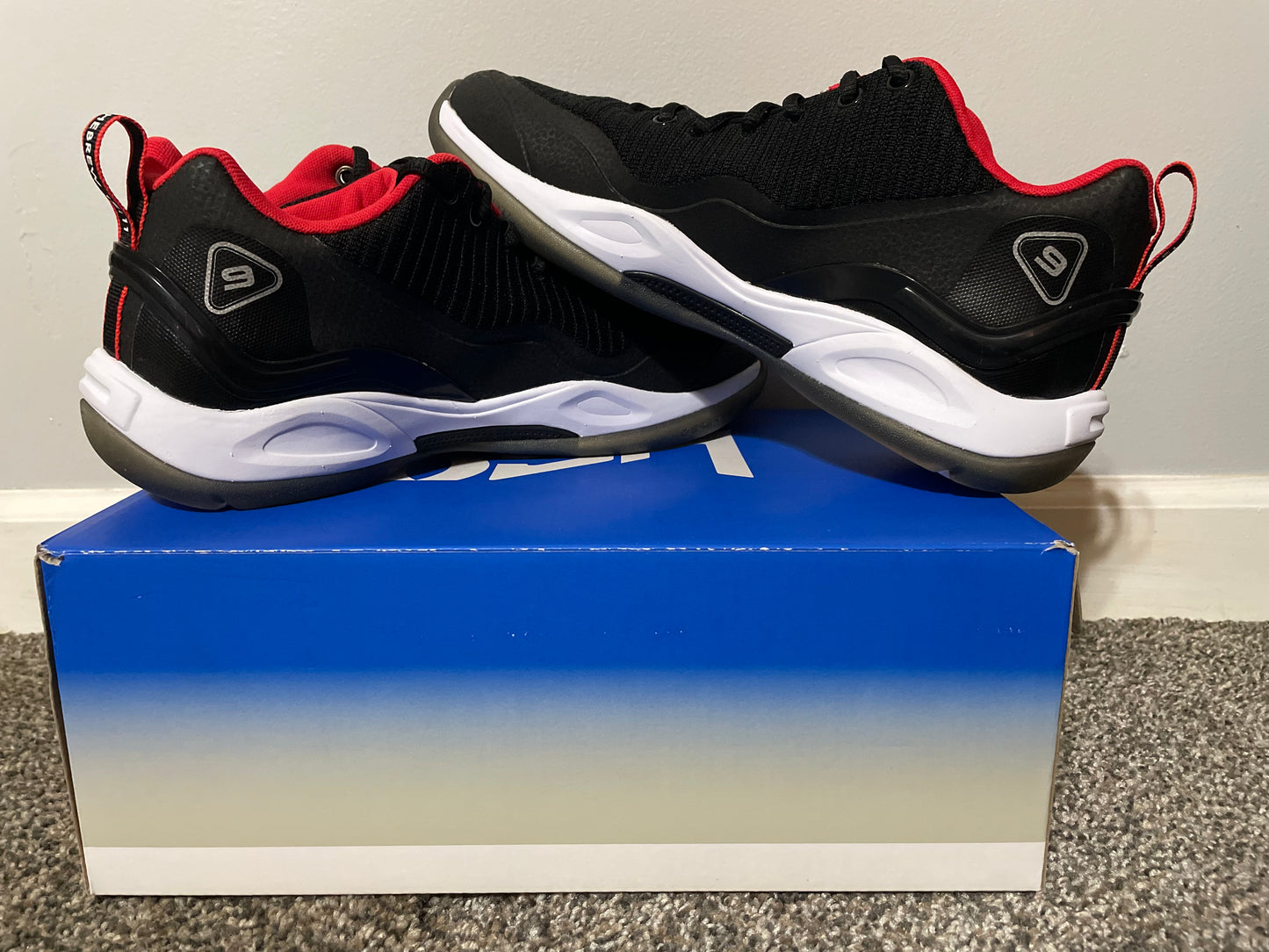 (NEW) 9.5M Q4 Sports LG9-1 MOTOR BLACK Basketball Sneakers