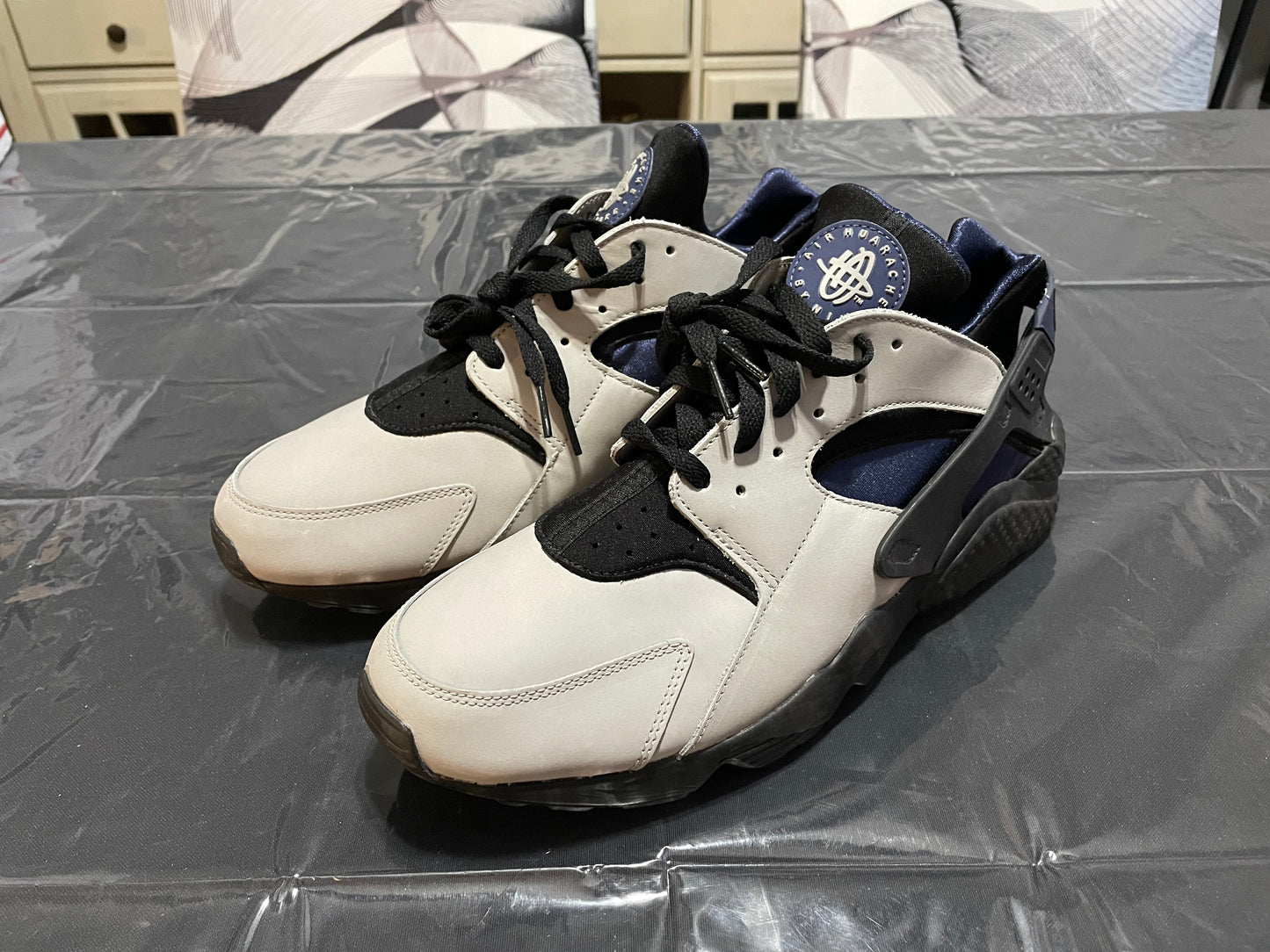 (New No Box) Nike Air huarache LE Size 14M