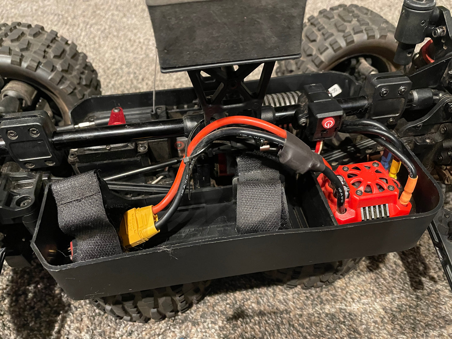Sketer XP 1/10 4WD 4S Brushless RTR Monster Truck (4s Lipo battery included!)