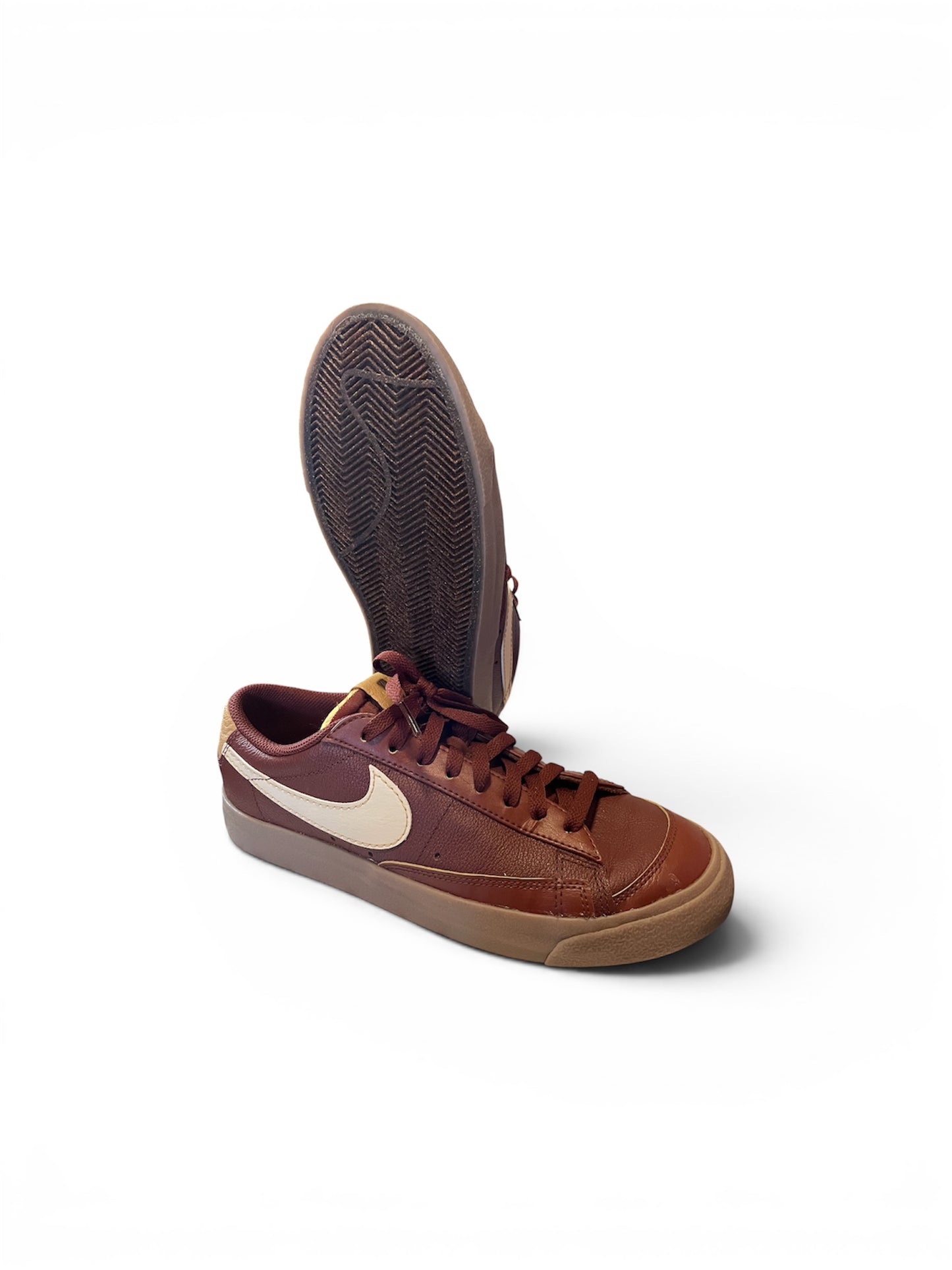 NEW 9.5M Nike Blazer low '77 EMB Inspected by Swoosh Oxen NO ORG BOX!!!