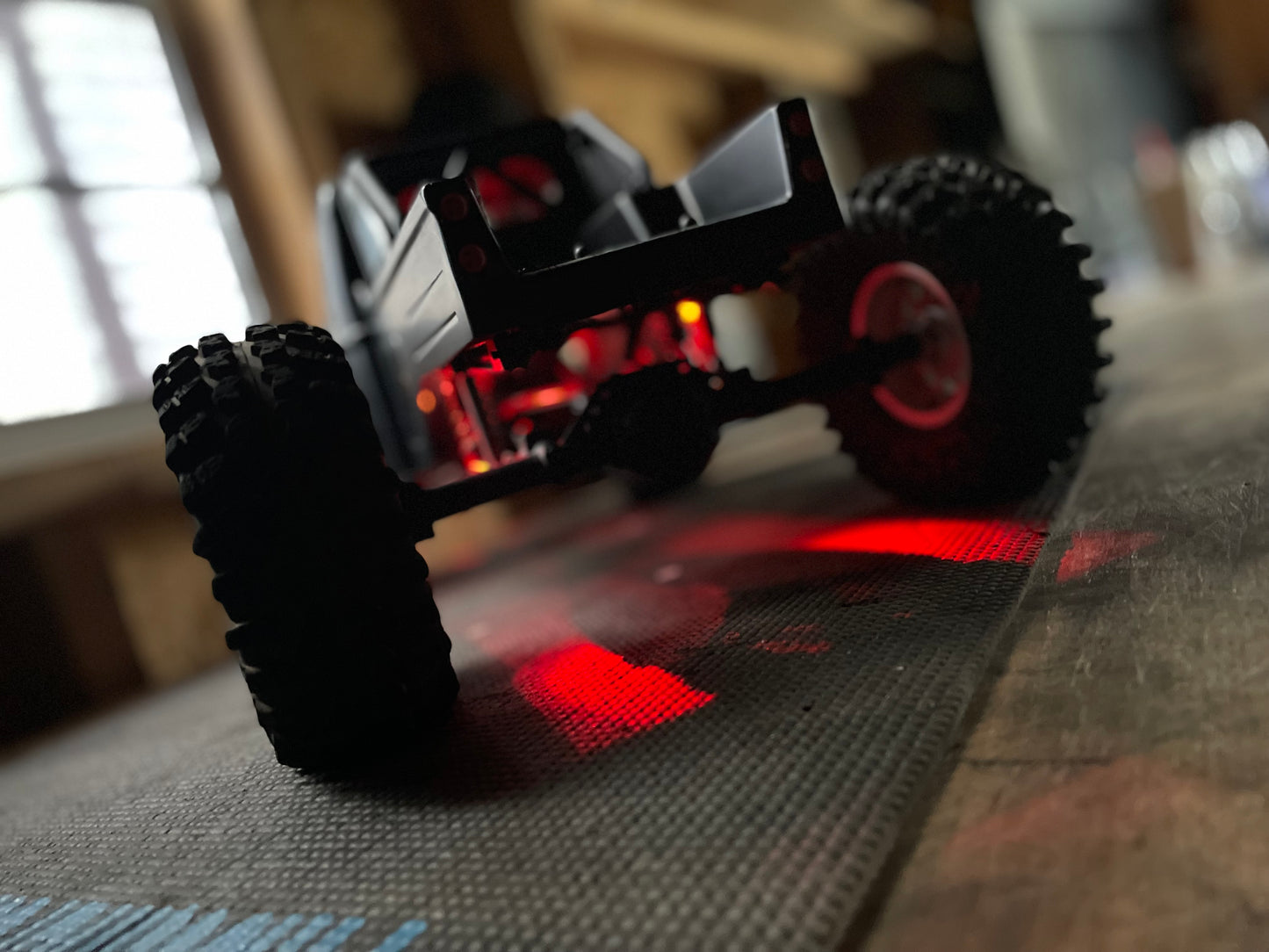 1/10 4WD Enduro Trail Truck, Ecto Black RTR