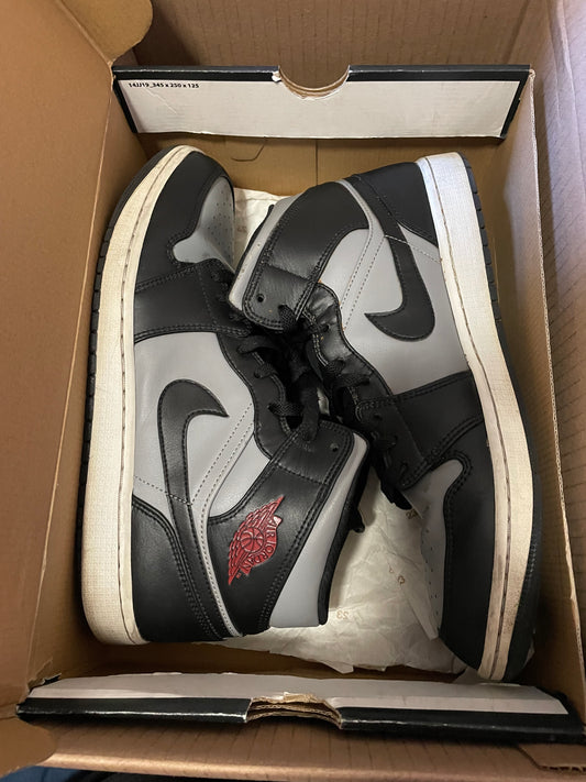 Used Jordan 1 MID Shadow Red